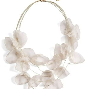 Elegant Cream Floral Necklace